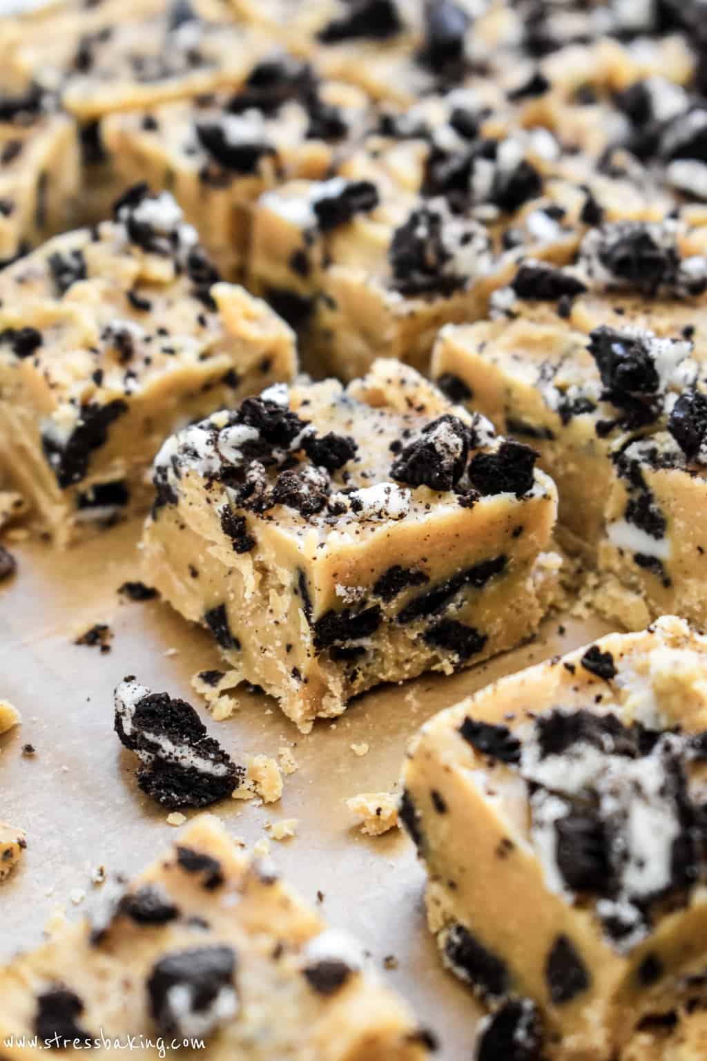 Simple Peanut Butter Oreo Fudge: Your New Party Favorite